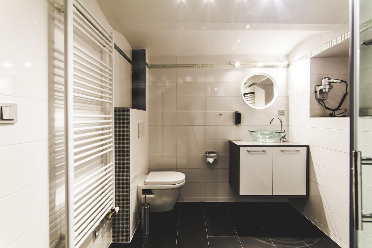 Silesia Residence Острава Екстер'єр фото Bathroom